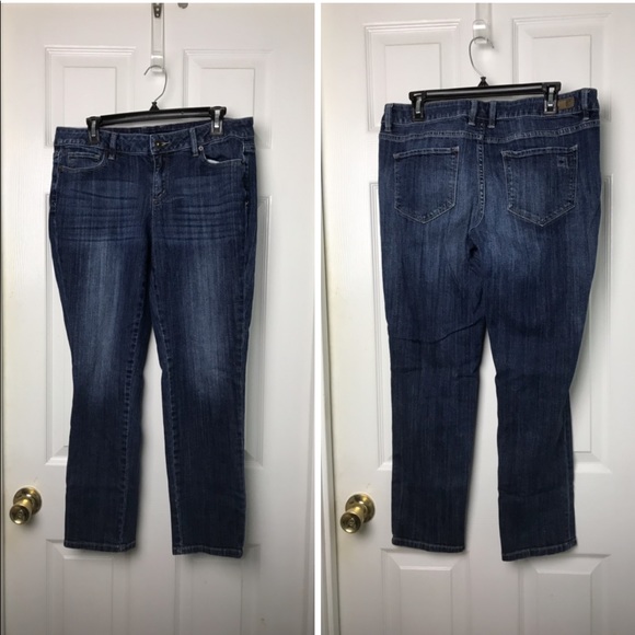 Liz Claiborne Jeans. Size 10 - Picture 2 of 10